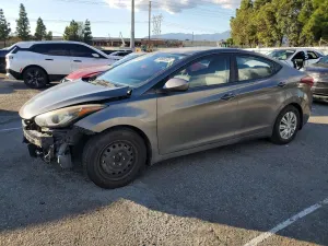 Hyundai Elantra SE 1.8L 4 2016