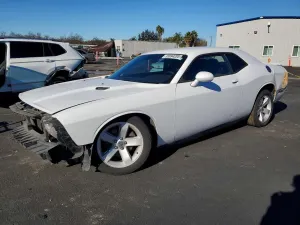 Dodge Challenger SXT 3.6L 6 2012