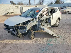 Nissan Rogue S 2.5L 4 2012