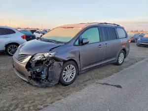 Toyota Sienna 3.5L 6 2012