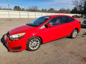 Ford Focus SE 2.0L 4 2017