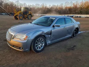Chrysler 300C 5.7L 8 2014