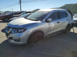 Nissan Rogue S 2.5L 4 2018