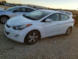 Hyundai Elantra GLS 1.8L 4 2013