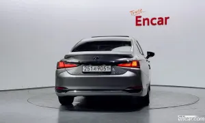 Lexus Es Luxury Plus 2018