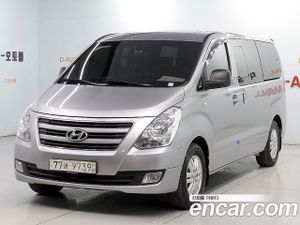 Hyundai Starex Modern 12-Seater Wagon 2017