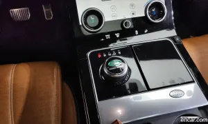 Land rover Range rover velar 3.0 D300 R-Dynamic HSE 2018
