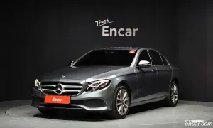 Mercedes-benz E-class E300 4MATIC Avnatgarde 2019