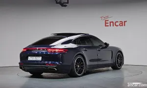 Porsche Panamera 3.0 AWD 2020