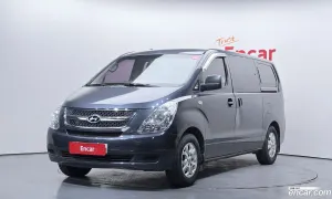 Hyundai Starex CVX Deluxe 5-Seater VAN 2014