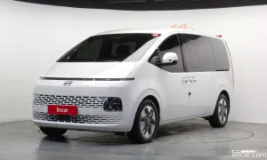 Hyundai Staria Modern 4WD Tourer 9-Seater 2022