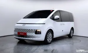 Hyundai Staria Modern Cargo 3-Seater 2025