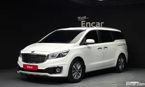 Kia Canival 9-seater Luxury 2016