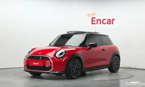 Mini Cooper Favoured 2024