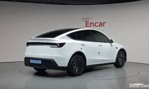 Tesla Model y RWD 2025