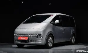 Hyundai Staria Modern Cargo 3-Seater 2025