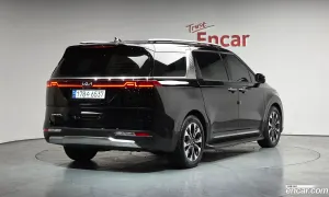 Kia Canival 9-Seater Signature 2022