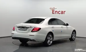 Mercedes-benz E-class E220d 4MATIC Avantgarde 2018