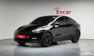 Tesla Model y Long Range AWD 2023
