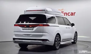Kia Canival Signature 7-Seater Hi-Limousine 2023