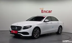 Mercedes-benz E-class E300 4MATIC Avnatgarde 2019
