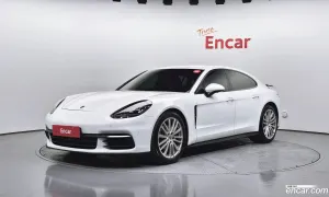 Porsche Panamera 3.0 AWD 2020