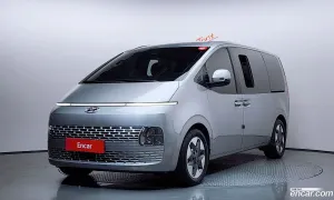 Hyundai Staria Modern Tourer 9-Seater 2021