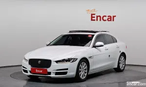 Jaguar Xe 20t Prestige 2015