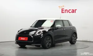 Mini Cooper Third Generation 5Door Classic 2022