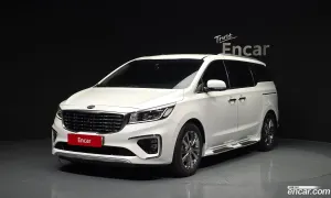 Kia Canival VIP 7-Seater Limousine 2018