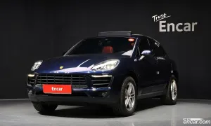 Porsche Macan 95B 2.0 2018