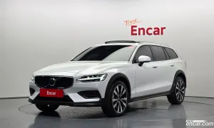Volvo V60 B5 Ultimate AWD 2023