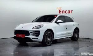 Porsche Macan 95B 3.6 Turbo 2016