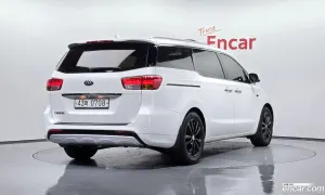 Kia Canival 9-seater Noblesse 2016