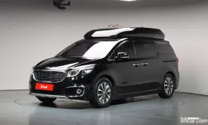 Kia Canival Luxury 9-seater Hi-Limousine 2018