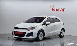 Kia Pride Luxury 1.6 GDI Hatchback 2013