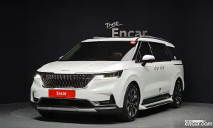 Kia Canival 9-Seater Signature 2023