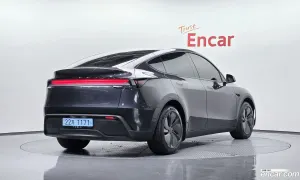 Tesla Model y RWD 2025