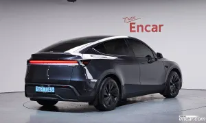 Tesla Model y RWD 2025