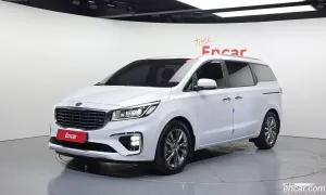 Kia Canival 9-Seater Luxury 2018