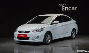 Hyundai Accent 1.4 VVT Modern 2013
