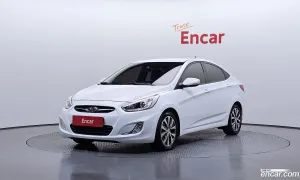 Hyundai Accent 1.4 VVT Premium 2013