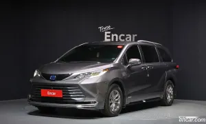 Toyota Sienna 2.5 Hybrid AWD 2021