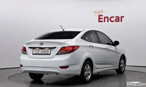 Hyundai Accent 1.4 VVT Premier 2011