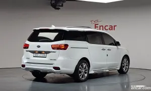 Kia Canival President 7-Seater Limousine 2018