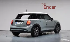 Mini Cooper Third Generation 5Door Classic 2021