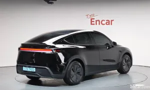 Tesla Model y RWD 2025