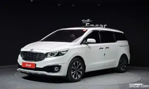 Kia Canival 9-seater Noblesse 2016