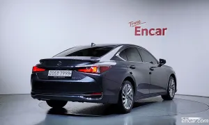 Lexus Es Luxury Plus 2023