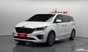 Kia Canival President 7-Seater Limousine 2018